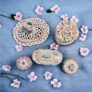 Vintage Set of 5 Trinket and Decor Boxes